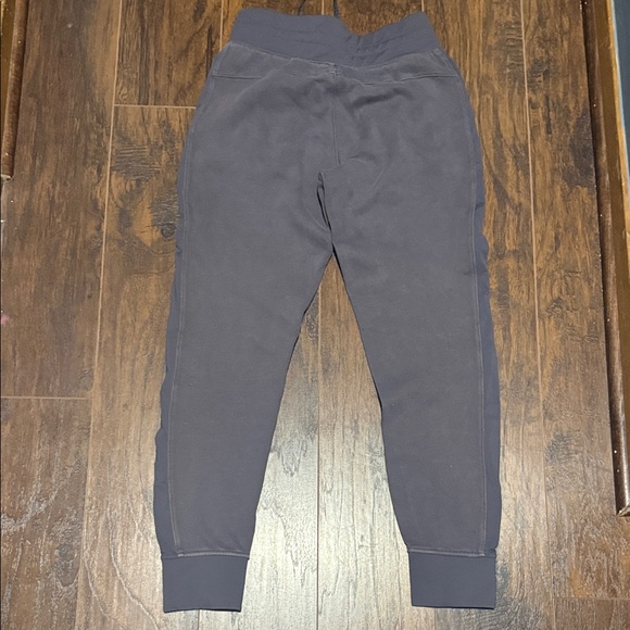 Lululemon Athletica Gray Sweatpants - Picture 3 of 8